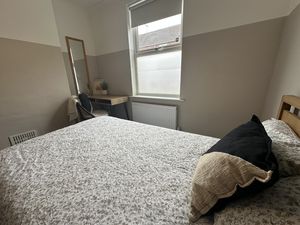 Photo 5- click for photo gallery